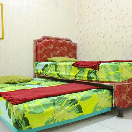 Pesona Guesthouse Banyuwangi Banyuwangi  Esterno foto